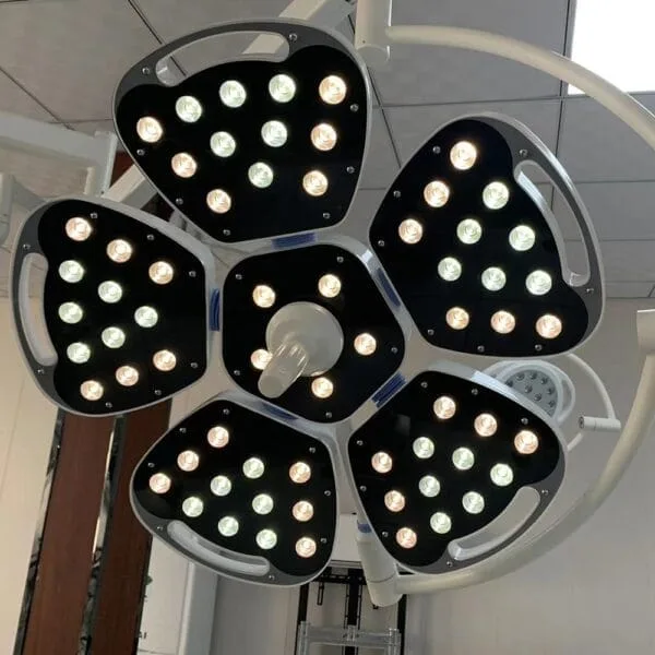 Luxury 5+3 Surgical Operating Lamp - Imagem 4